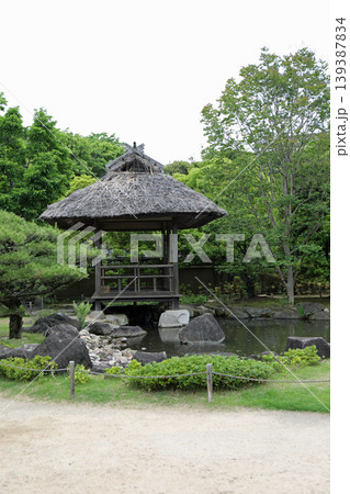 春の公園の庭園風景 春の公園の庭園風景 139387834