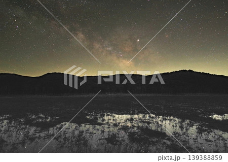 尾瀬ヶ原の満天の星空 尾瀬ヶ原の満天の星空 139388859