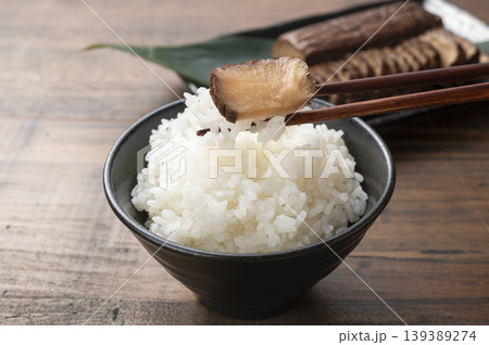 いぶりがっことご飯 139389274