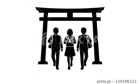 日本の学生と鳥居のシルエット 日本の学生と鳥居のシルエット 139396123