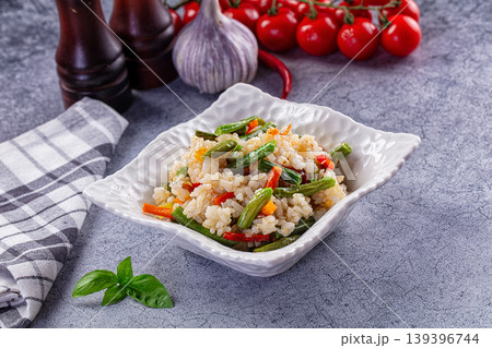 White steamed rice with vegetables White steamed rice with vegetables 139396744