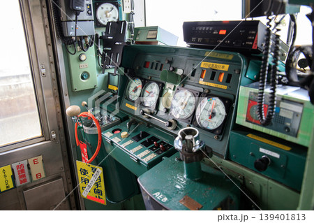 415系電車の運転台(1500番台) 415系電車の運転台(1500番台) 139401813