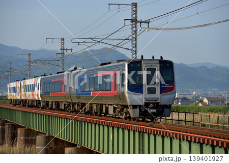 予讃線を走るN2000系特急宇和海3号 139401927