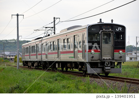土讃線を走る7200系普通電車2両 土讃線を走る7200系普通電車2両 139401951