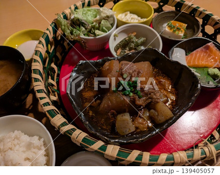 肉じゃがをメインとした花籠ランチ 肉じゃがをメインとした花籠ランチ 139405057