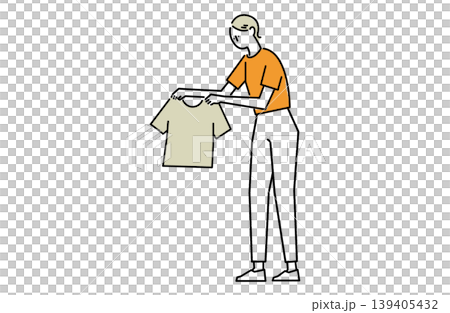 服の整理をする女性 服の整理をする女性 139405432
