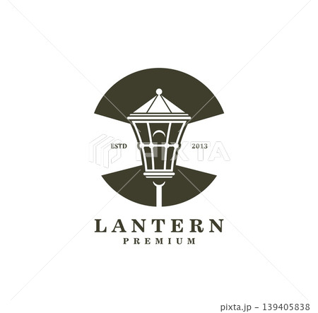 Street light lamppost icon, luxury symbol. City old lamppost restaurant vector emblem, vintage street light sign. Victorian era streetlamp company icon with monochrome lantern and premium typography 139405838