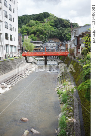 兵庫県・湯村温泉の風景、街並み 139406081