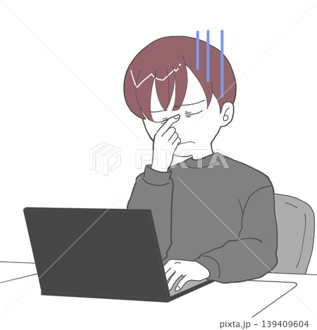 在宅ワークで疲れている男性 139409604