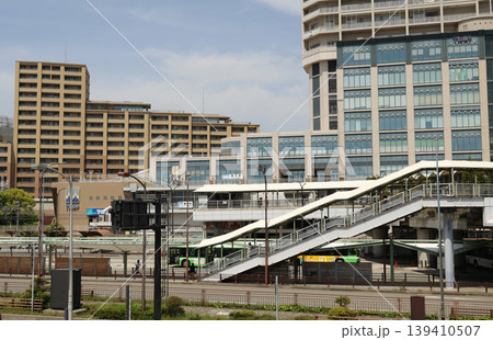 山陽本線 舞子駅とバス乗り場 山陽本線 舞子駅とバス乗り場 139410507