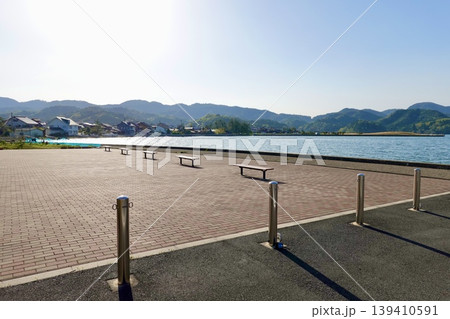 久美浜湾 国道178号線の十楽ひろばから久美浜湾を眺める風景 京都府京丹後市久美浜町 久美浜湾 国道178号線の十楽ひろばから久美浜湾を眺める風景 京都府京丹後市久美浜町 139410591