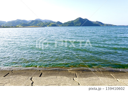 久美浜湾 国道178号線の十楽ひろばから久美浜湾を眺める風景 京都府京丹後市久美浜町 久美浜湾 国道178号線の十楽ひろばから久美浜湾を眺める風景 京都府京丹後市久美浜町 139410602