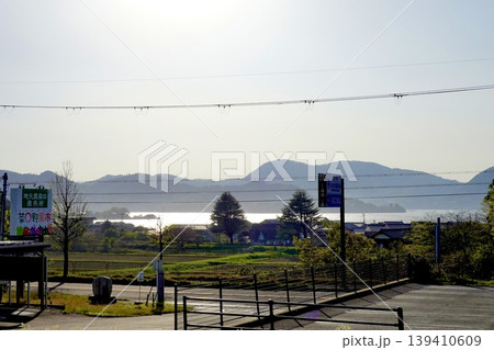 久美浜湾　道の駅くみはまSANKAIKANから久美浜湾を見た風景　京都府京丹後市久美浜町 139410609