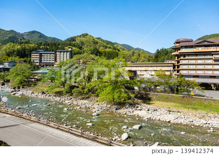 新緑が鮮やかな昼神温泉　阿智村 139412374