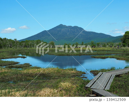 初夏の尾瀬・燧ヶ岳 初夏の尾瀬・燧ヶ岳 139412509
