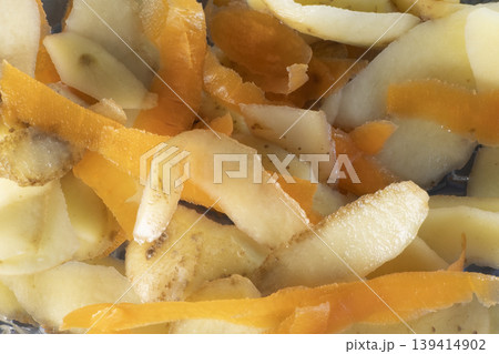 Food waste concept with potato and carrot peels texture 139414902