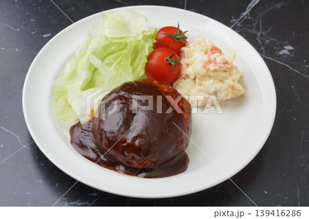 デミグラスハンバーグ デミグラスハンバーグ 139416286