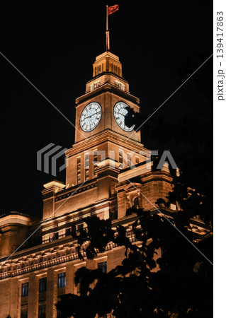 上海夜景・外灘の西洋建築 139417863