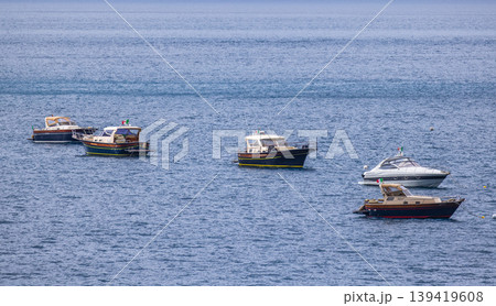 Motorboats sailing in the sea on Amalfi Coast, Italy 139419608
