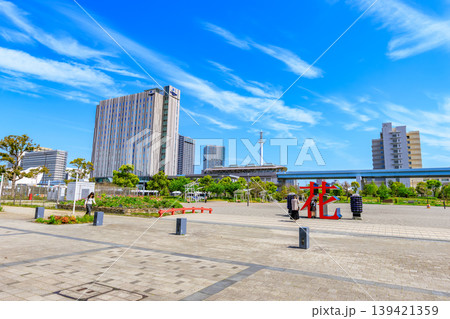東京　江東区 有明　シンボルプロムナード公園（花の広場） 139421359