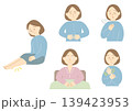 女性の体調不良（動悸、腹痛、不眠、しびれ、むくみ）イラストセット 139423953