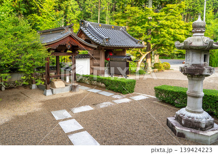 岡山県津山市にある天台宗の寺院「石山寺」※作品コメント欄に撮影位置 139424223