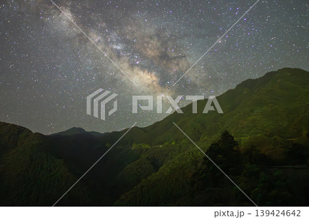 洋上アルプス屋久島 天の川星景(夏 洋上アルプス屋久島 天の川星景(夏 139424642