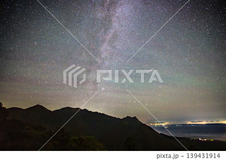 天の川星景　洋上アルプス屋久島(夏 139431914