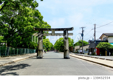 【福岡】初夏の福岡 筥崎宮の二之鳥居 【福岡】初夏の福岡 筥崎宮の二之鳥居 139432554