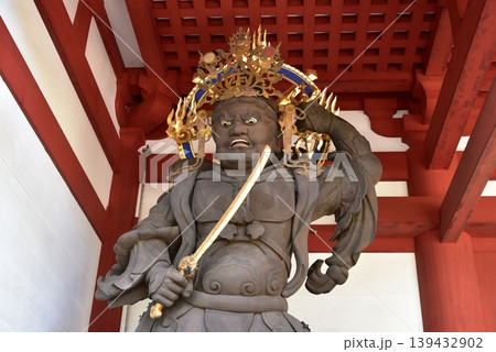 高野山 壇上伽藍の中門 四天王持国天 高野山 壇上伽藍の中門 四天王持国天 139432902