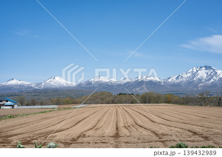 ニセコ連峰(白樺山〜ニセコアンヌプリ)2 ニセコ連峰(白樺山〜ニセコアンヌプリ)2 139432989