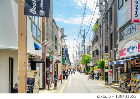東京・世田谷区 松蔭神社通り商店街 東京・世田谷区 松蔭神社通り商店街 139433058