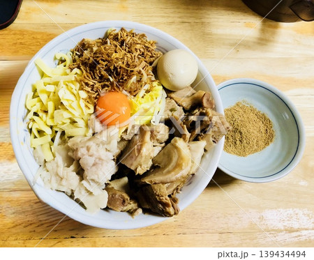 カロリー？知らん 明日の自分ごめん 胃袋に全振り 混ぜて暴れまくるJunkie Day 139434494