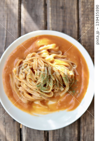 平打ち玄米麺で作ったカニトマトクリームパスタ グルテンフリー麺 平打ち玄米麺で作ったカニトマトクリームパスタ グルテンフリー麺 139435890