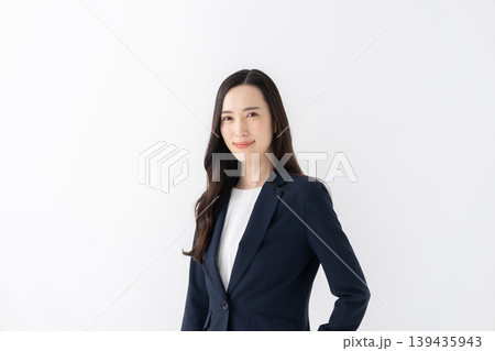 ビジネス 女性 ビジネス 女性 139435943
