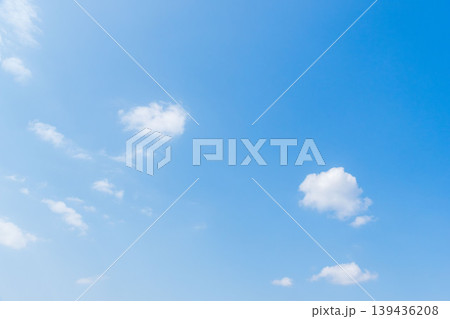 春の青空と白い雲の風景29 春の青空と白い雲の風景29 139436208