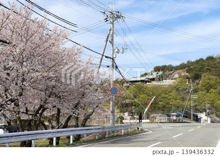 生石宝殿停車場線 石の宝殿遠望（兵庫県高砂市） 139436332
