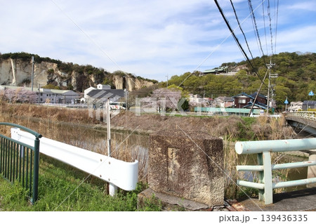 生石宝殿停車場線 石の宝殿遠望(兵庫県高砂市) 生石宝殿停車場線 石の宝殿遠望(兵庫県高砂市) 139436335