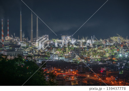 日本の山口県周南市のとても美しい工場夜景 139437778