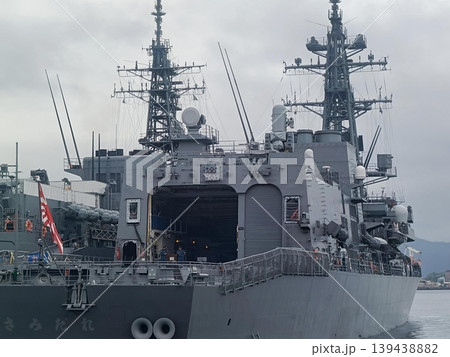 広島呉市の軍艦（さみだれ） 139438882
