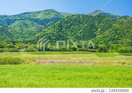 湖西地方比良の田園風景 滋賀県大津市 湖西地方比良の田園風景 滋賀県大津市 139438890