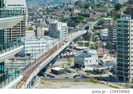 西九州新幹線・かもめ号の長崎駅到着シーン(2026年5月撮影) 西九州新幹線・かもめ号の長崎駅到着シーン(2026年5月撮影) 139439866