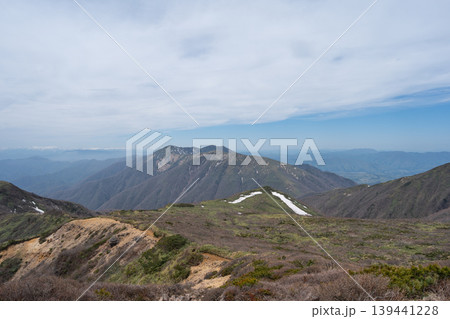 朝日岳の山頂から見た景色(那須連山) 朝日岳の山頂から見た景色(那須連山) 139441228