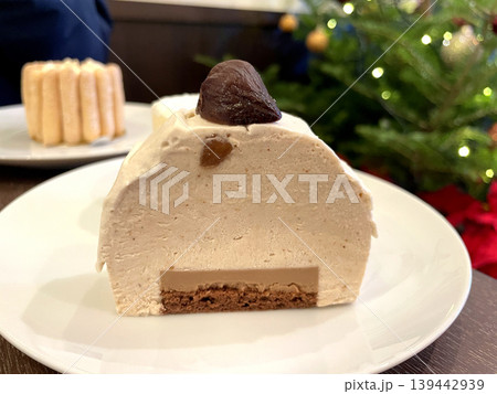 フランス産マロンムースケーキ ラム酒香る大人のケーキ 139442939
