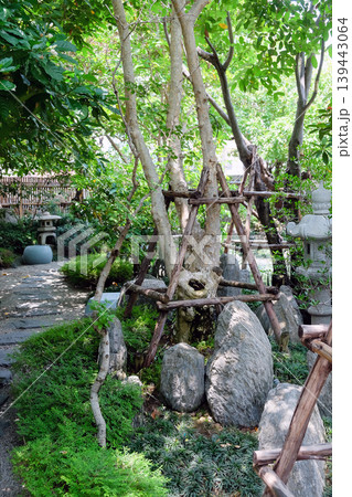 Japanese style garden with green plants Japanese style garden with green plants 139443064