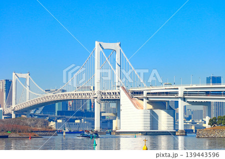 東京都港区、レインボーブリッジの風景 東京都港区、レインボーブリッジの風景 139443596