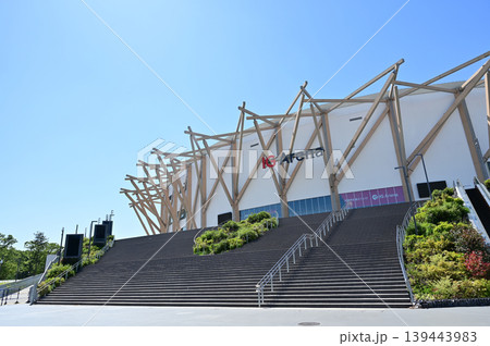 愛知国際アリーナ（名古屋市北区）と晴天 139443983