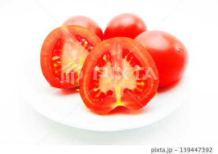 ミニトマトの切断面を撮影したきれいな写真 139447392