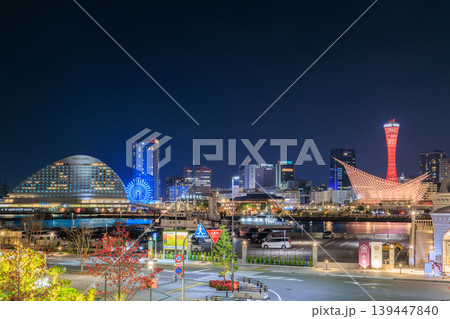 神戸の夜景 新港突堤からのクリスマスイルミネーション 神戸の夜景 新港突堤からのクリスマスイルミネーション 139447840