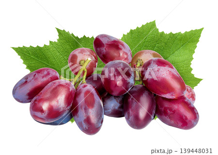 Red grape berry bunch isolated on white background Red grape berry bunch isolated on white background 139448031